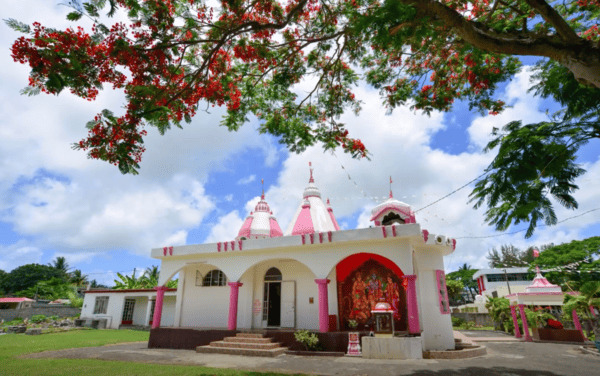 We Reclaimed Our Freedom and Our Faith&rdquo;&##x3a; One Muslim Family&rsquo;s Journey to Mauritius
