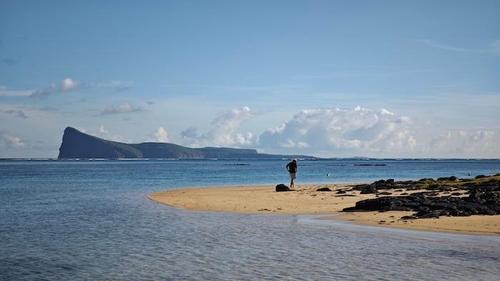 Why a Simple Beach Walk in Mauritius May Be One of the Healthiest Habits on Earth